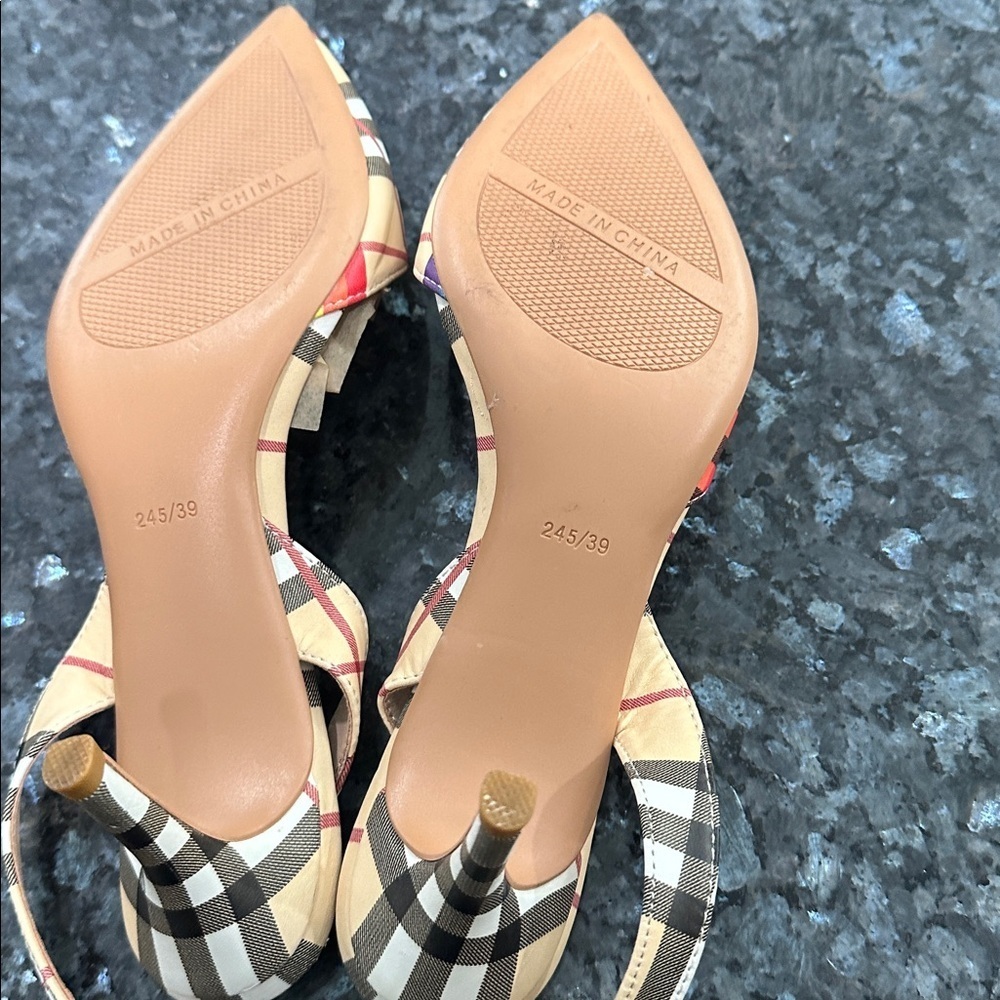Classic Plaid Pointed Toe Slingback Heels | Size 8 - Picture 3 of 5